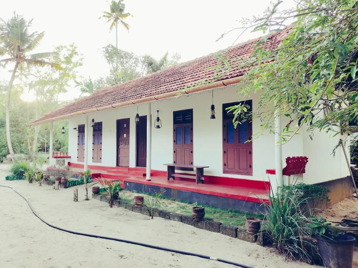 Achayans Homestay Mararikulam 2*,